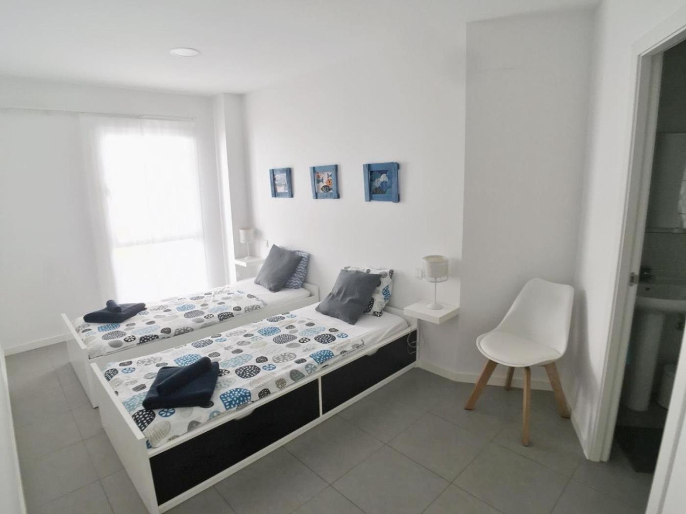 אל מדאנו Sunny Duplex Los Martines חדר תמונה