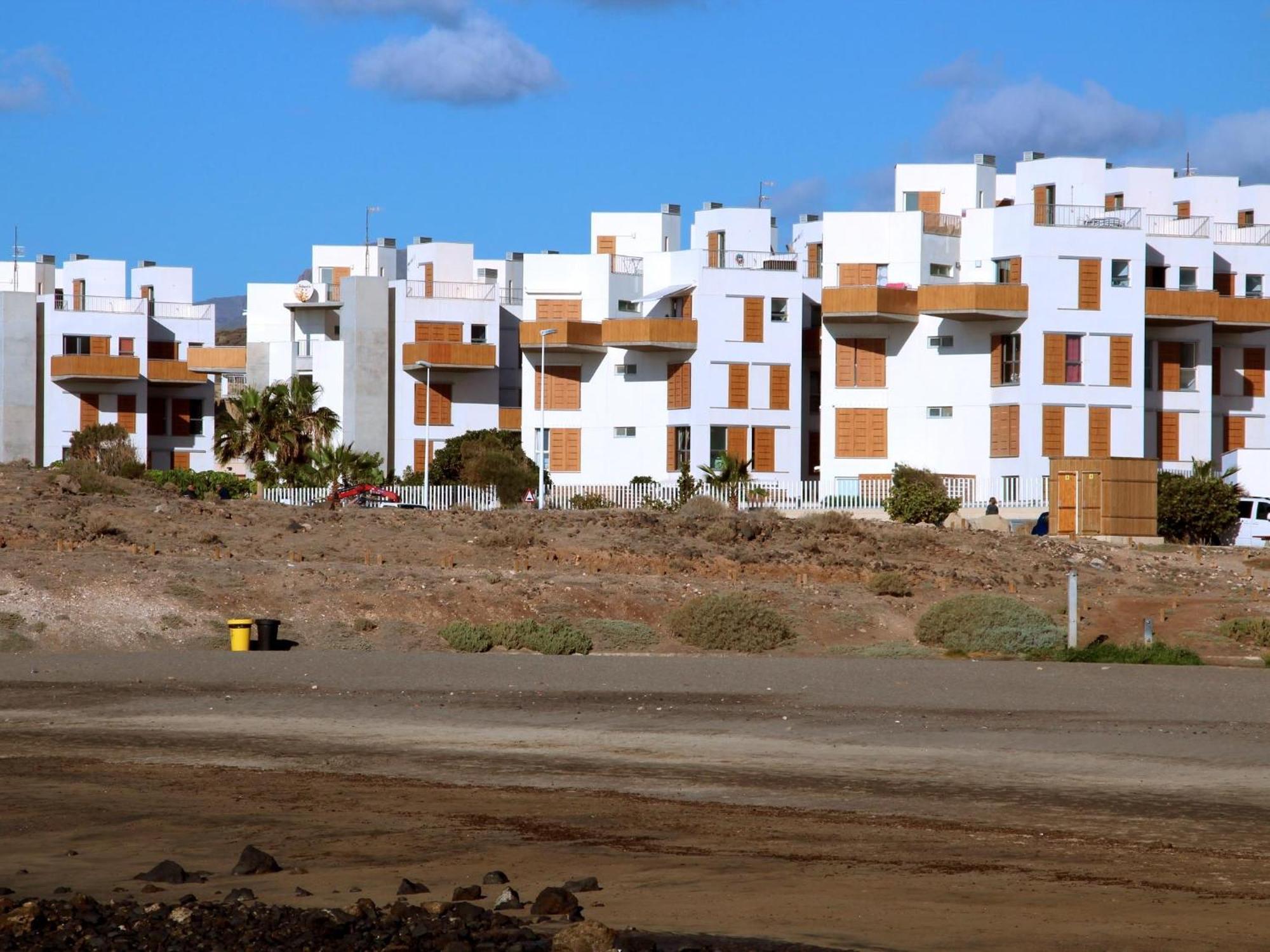 אל מדאנו Sunny Duplex Los Martines חדר תמונה